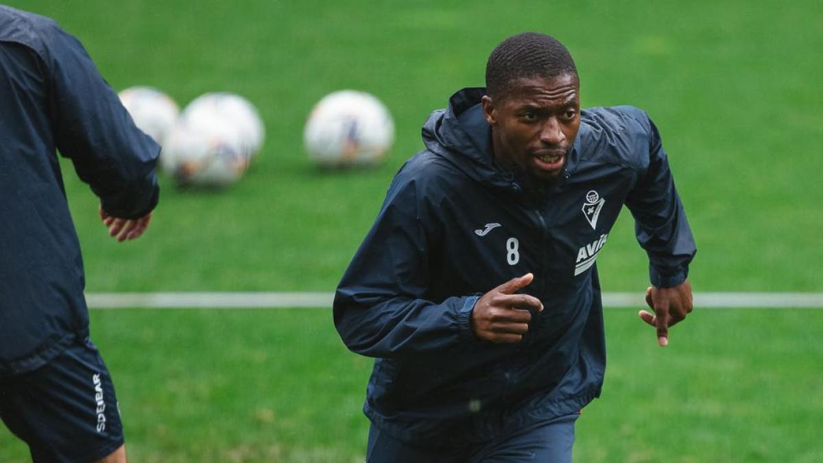 ¡Bombazo! El Ibiza ficha a Pape Diop