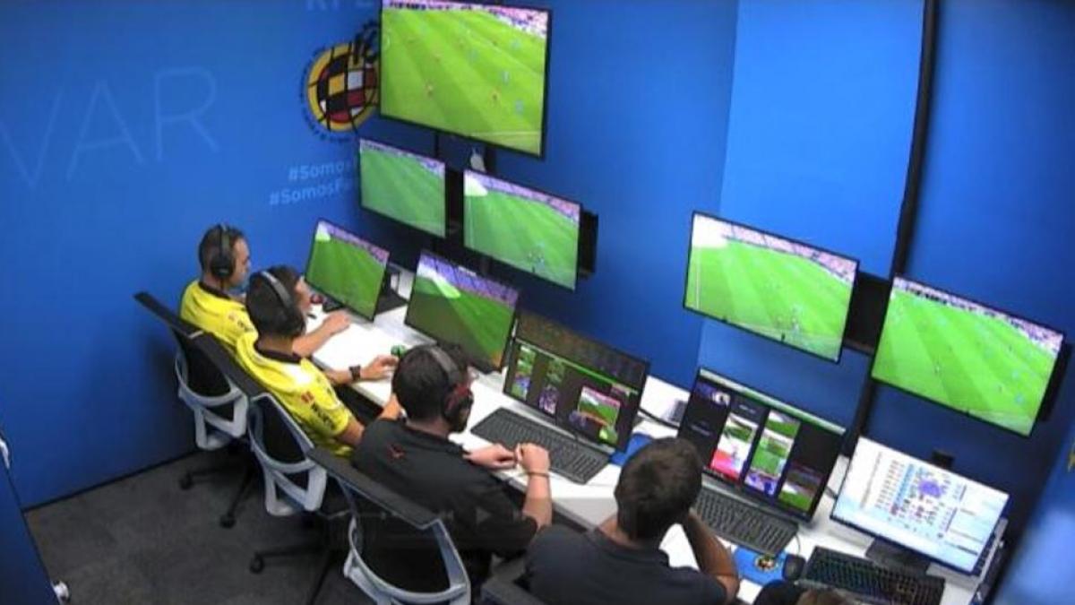 Así será el VAR y el fuera de juego semiautomático