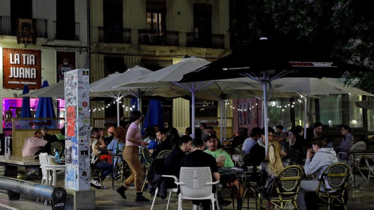 Catalunya flexibiliza las restricciones excepto el cierre del ocio nocturno este viernes
