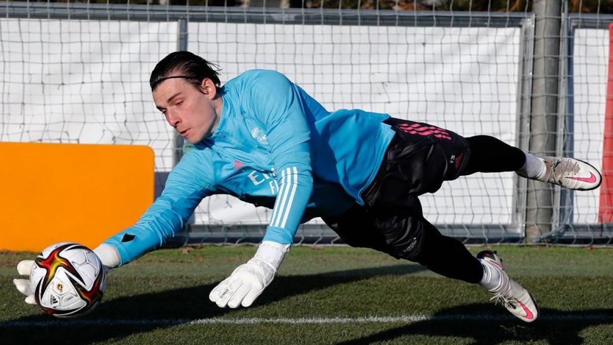 Turno para Lunin un año después