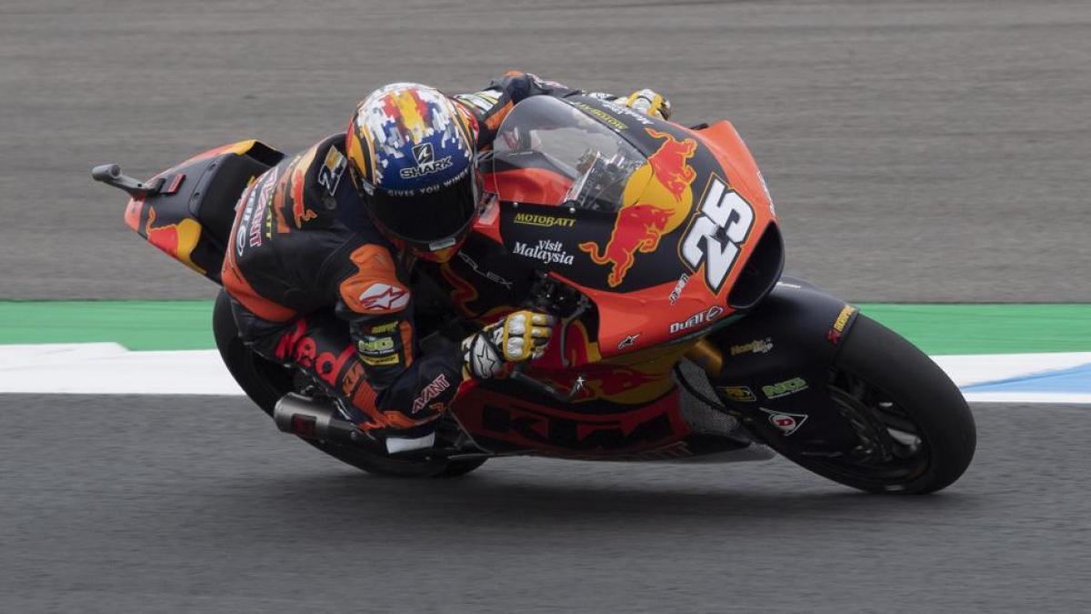 Raúl Fernández se lleva el duelo con Jorge Navarro