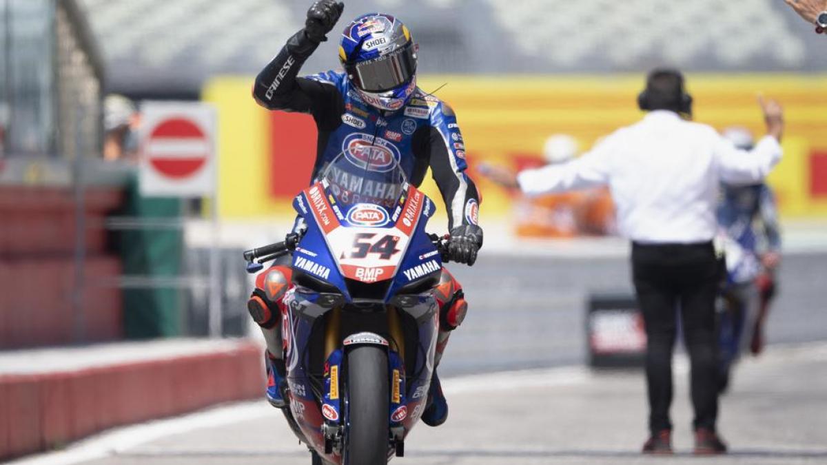 Razgatlioglu gana el primer pulso ante Rea en Magny-Cours