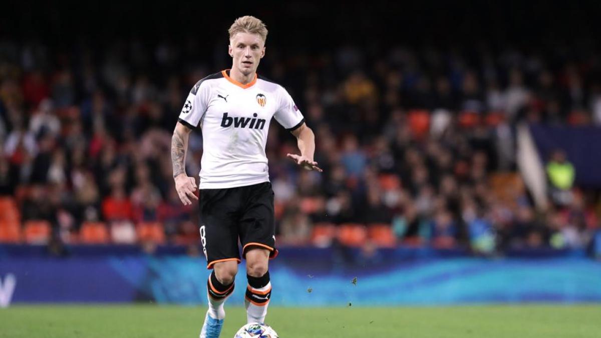 El Valencia espera que Wass muestre sus cartas