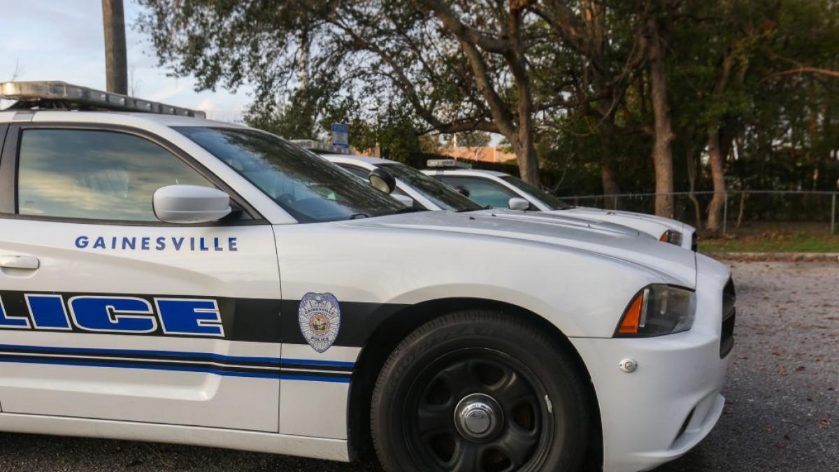 Detenida una mujer que encerraba en una jaula a su hija autista