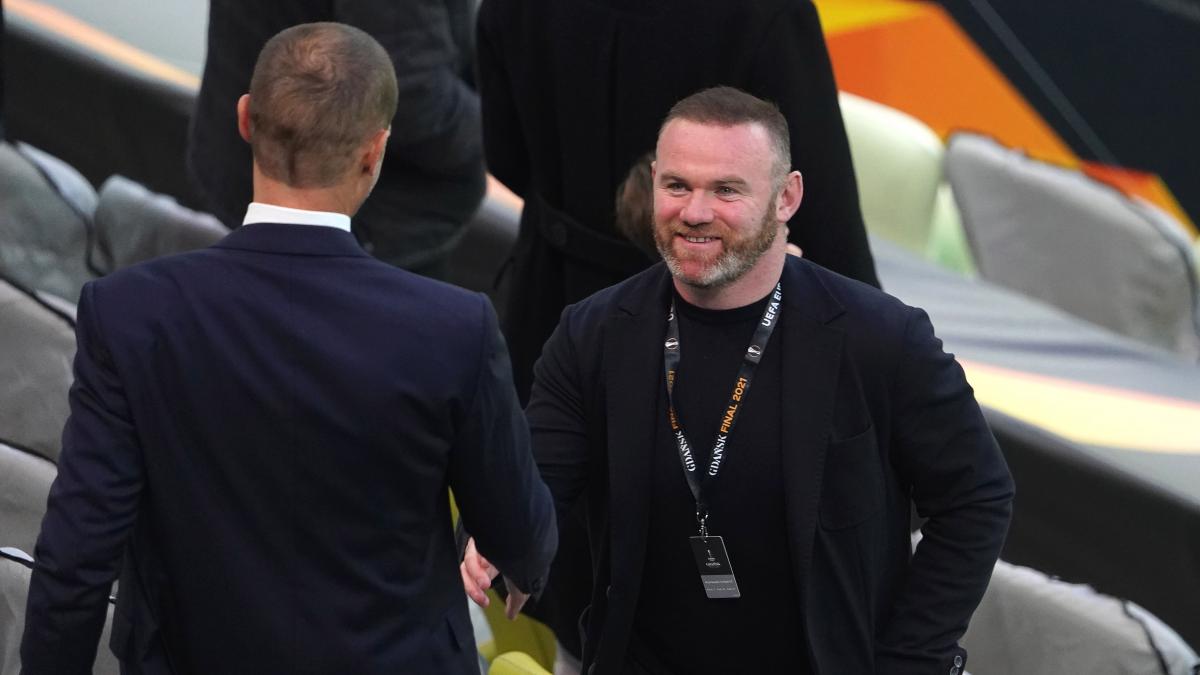 Rooney: El Betis será un reto para nosotros