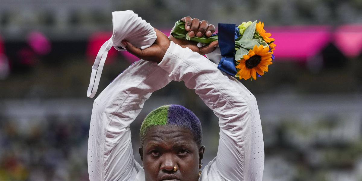 El COI estudia el gesto de protesta de Raven Saunders