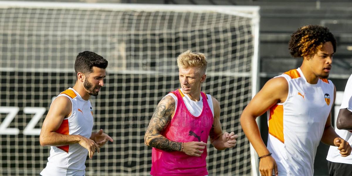 Daniel Wass, a las órdenes de Bordalás pero con la mente en el Marsella