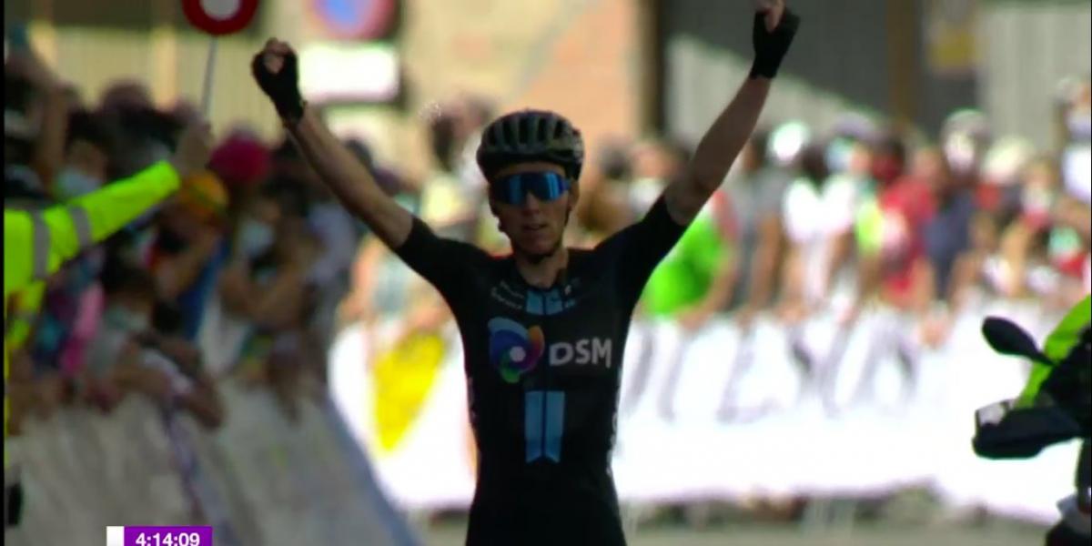 Romain Bardet rompe su sequía en Burgos y Mikel Landa se muestra pletórico