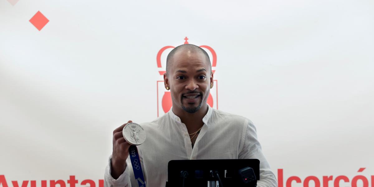 Homenaje a Ray Zapata tras su plata olímpica