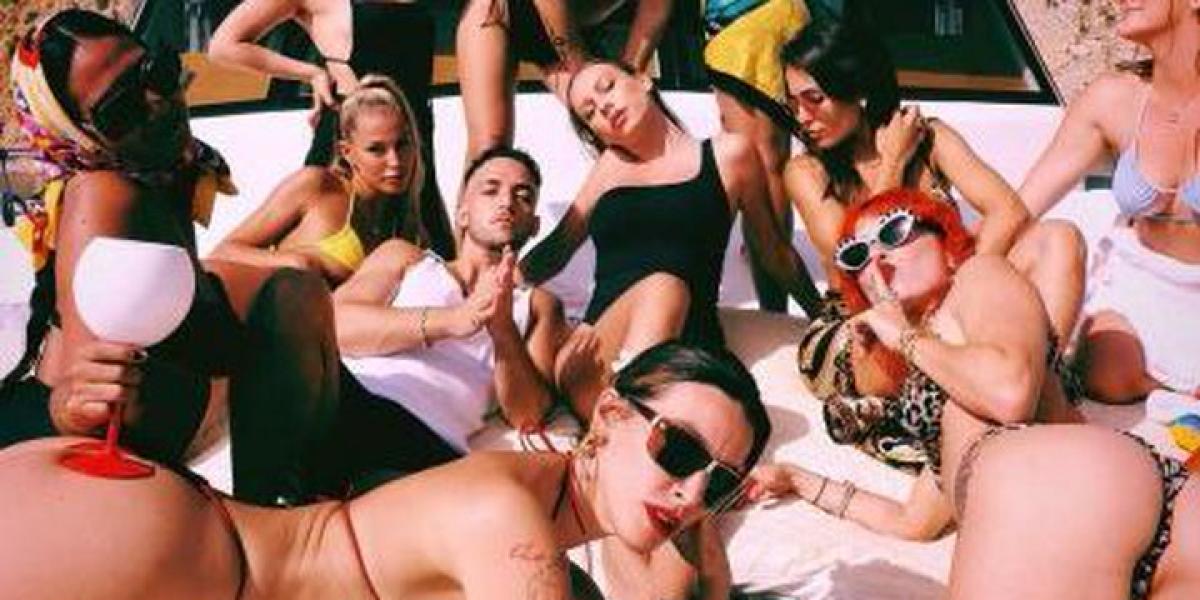 María Pombo se moja sobre la polémica foto de C. Tangana y deja un recadito