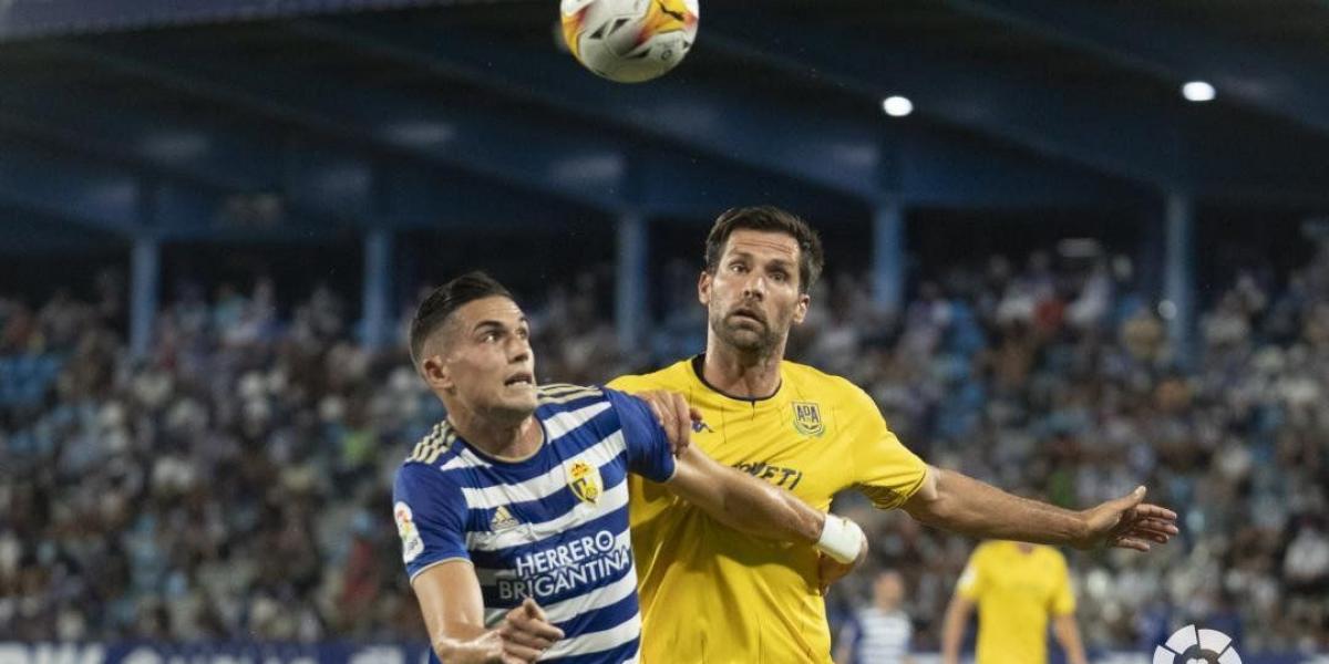 1-0: Yuri sostiene a la Ponferradina con un gol de penalti