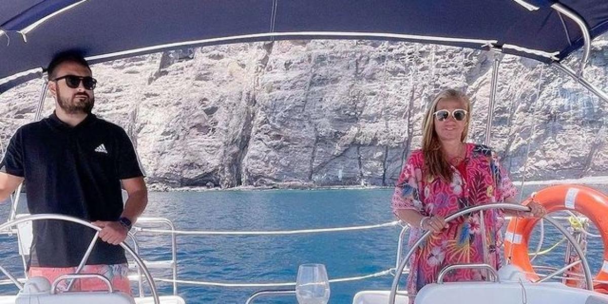 Belén Esteban, de vacaciones en Tenerife con su marido Miguel Marcos