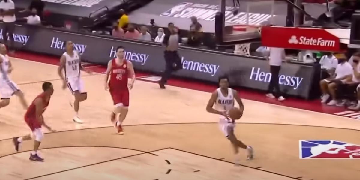 Este es el mate que ha sacudido la Liga de Verano NBA