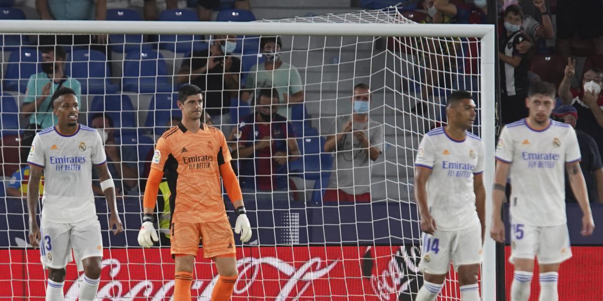 Courtois explica su regreso al Bernabéu en una emotiva carta