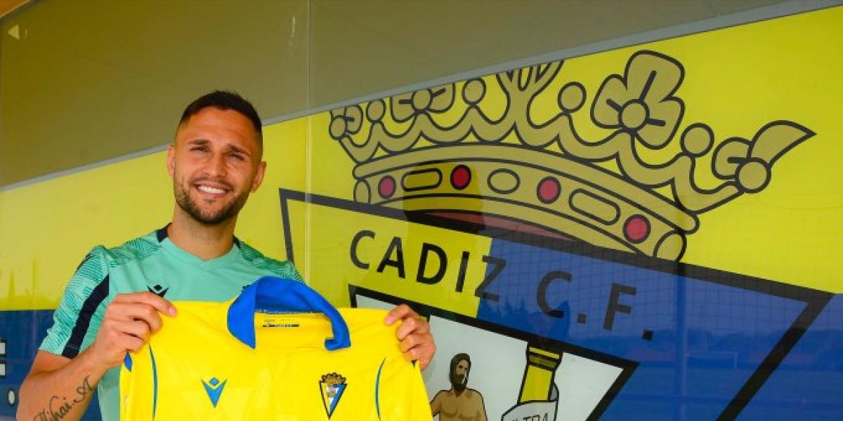 Florin Andone llega al Cádiz cedido por el Brighton