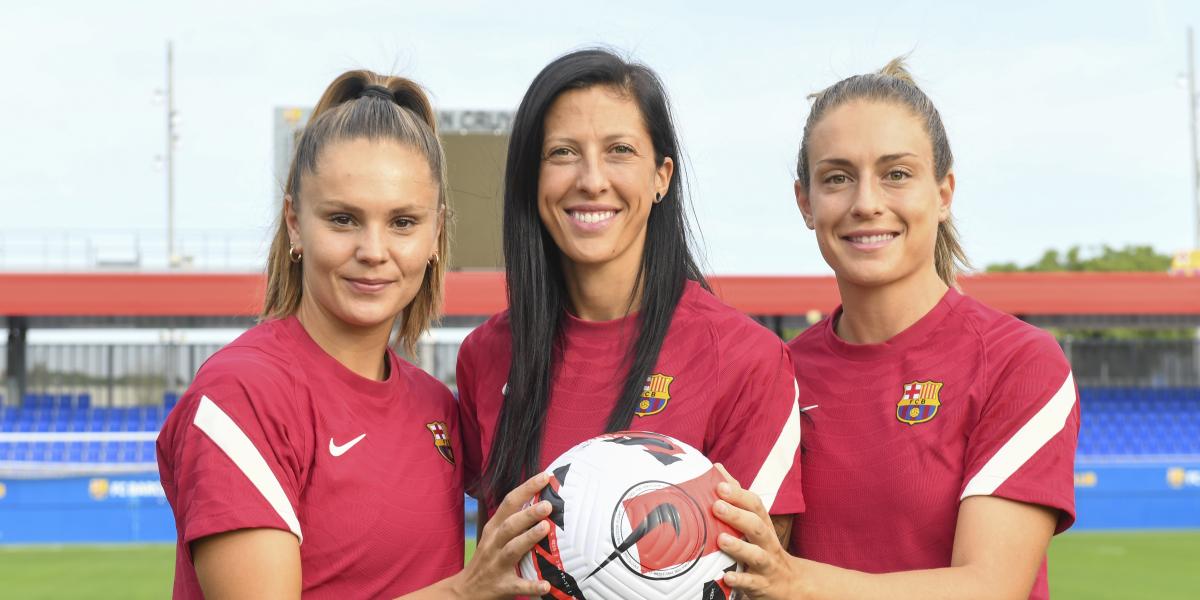 Alexia, Martens y Jenni las mejores jugadoras del año UEFA