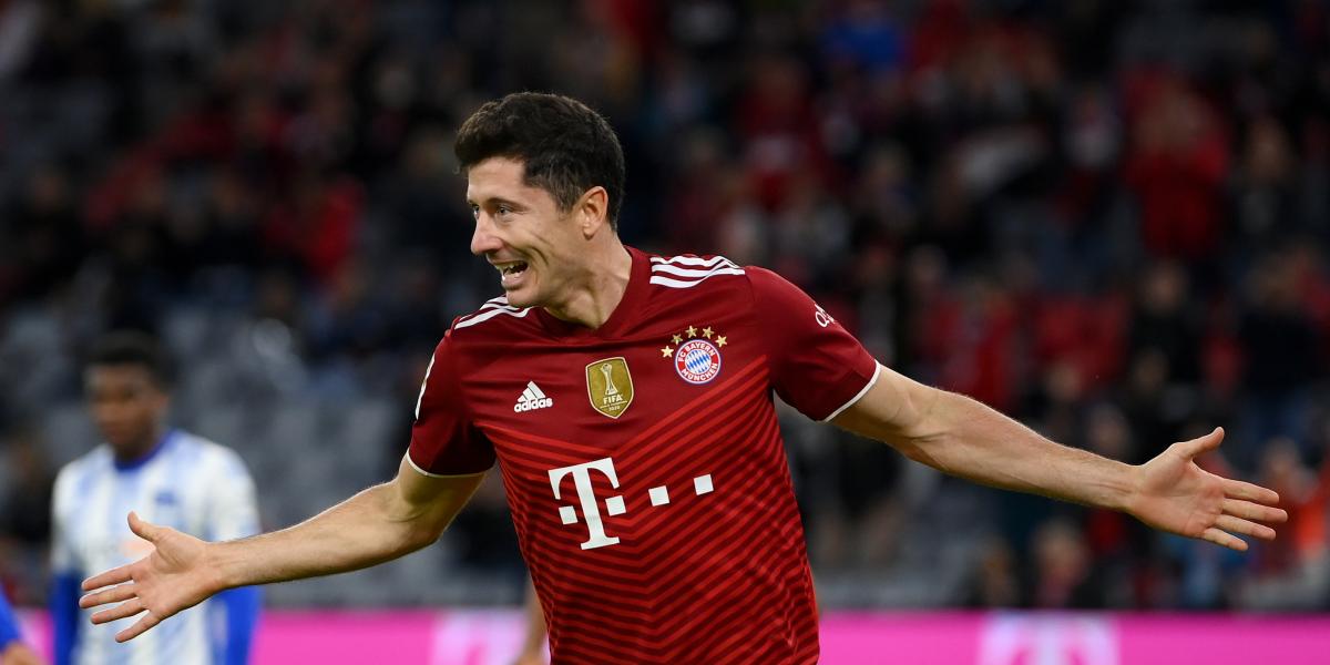 Un Lewandowski de récord desafía a Messi y Cristiano Ronaldo