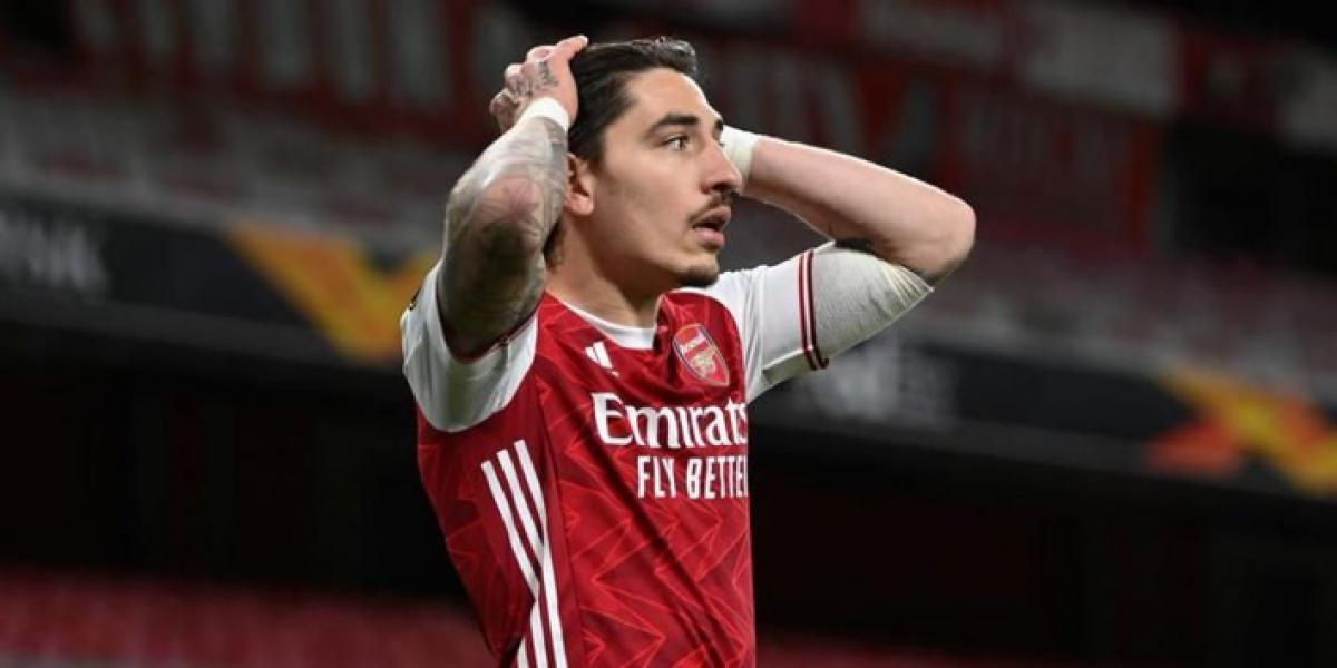 Bellerín, opción para el Barça si sale Emerson