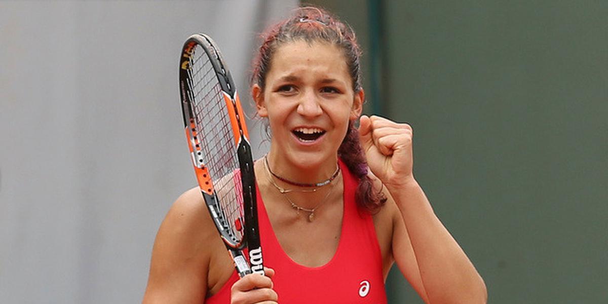 Rebeka Masarova se une a Garbiñe Muguruza en segunda ronda