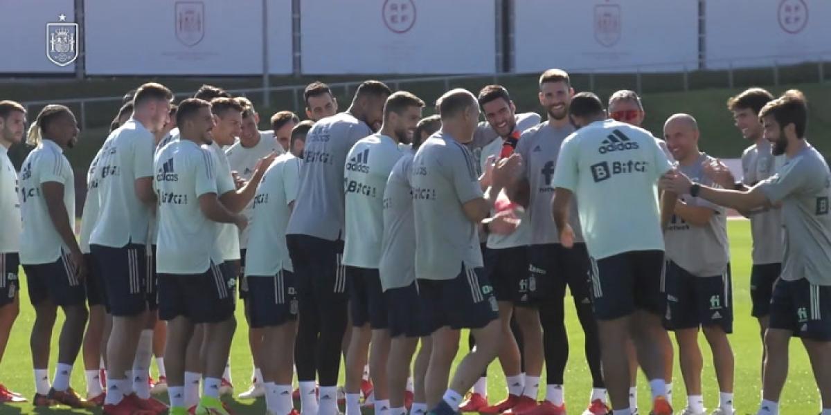 La selección española de fútbol se entrena antes de medirse a Georgia