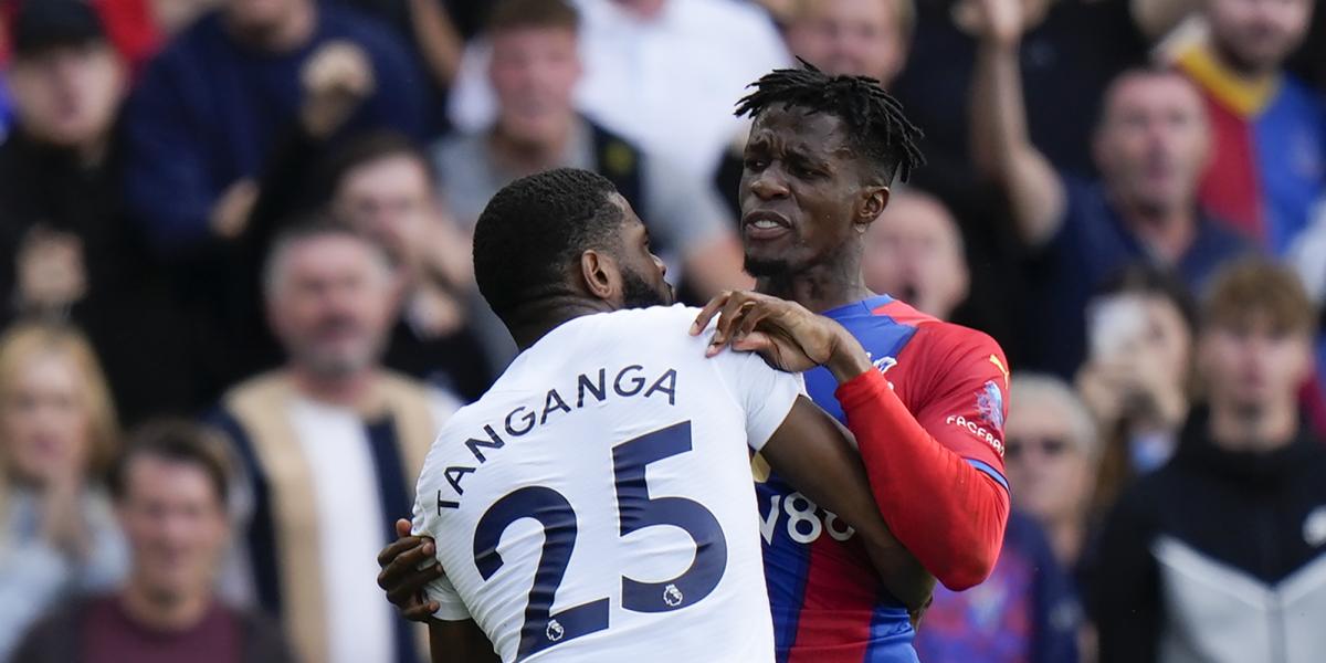 Pelea entre Zaha y Tanganga en Selhurst Park