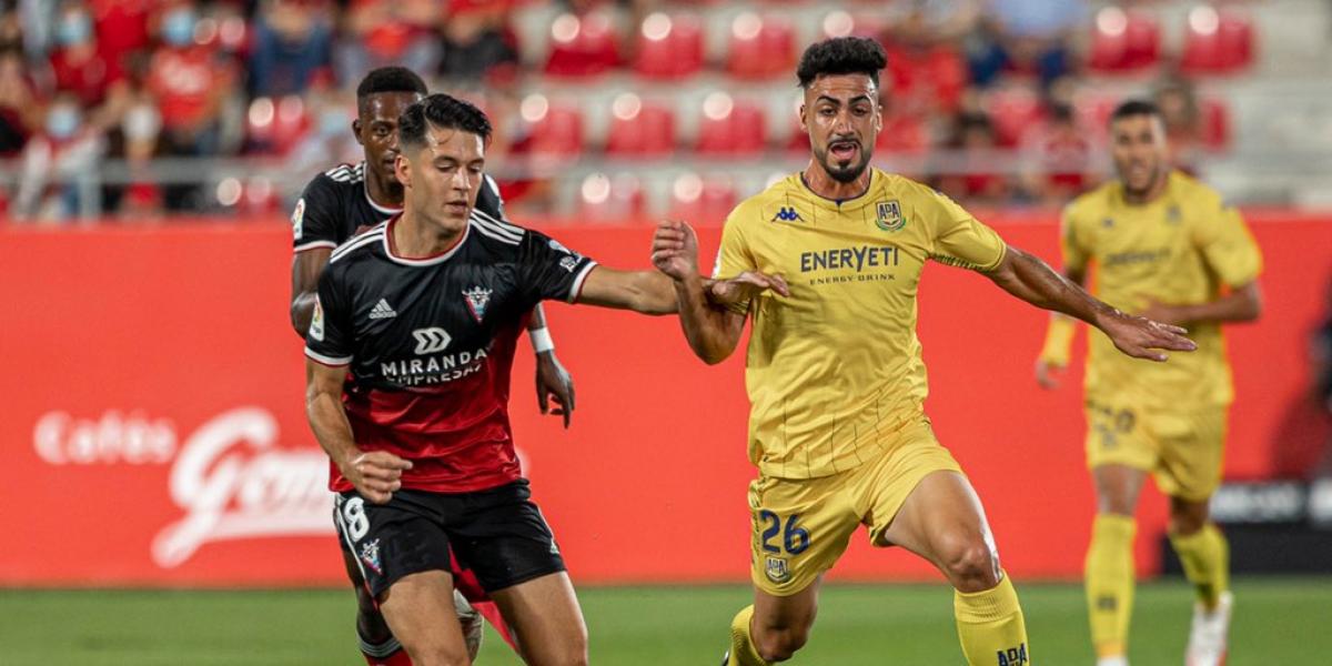 El colista Alcorcón da la sorpresa ante el Mirandés