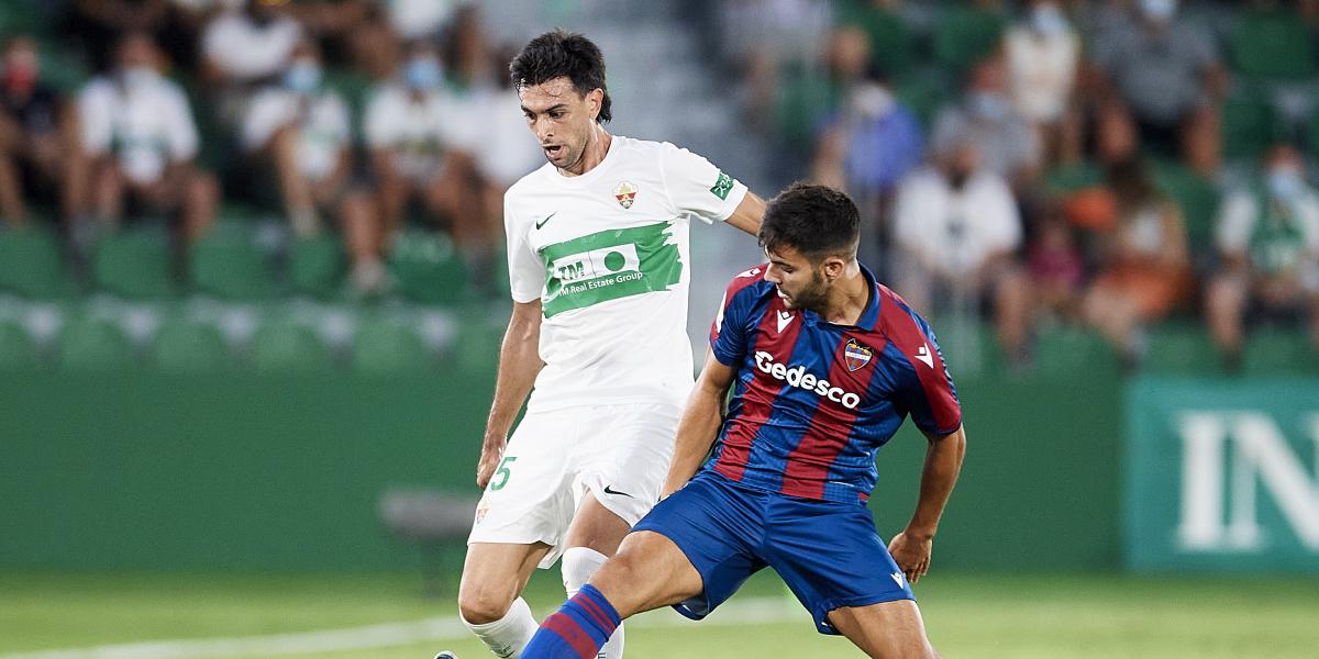 Pastore debuta jugando 30 minutos con el Elche