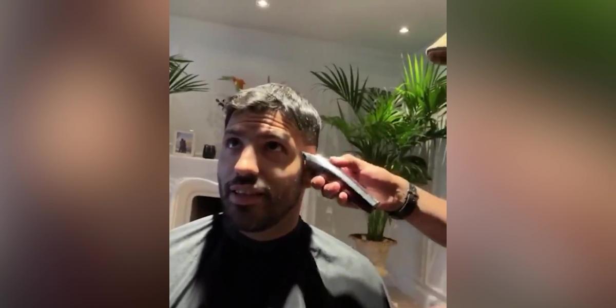 Troleo del Barça al Kun con su nuevo look
