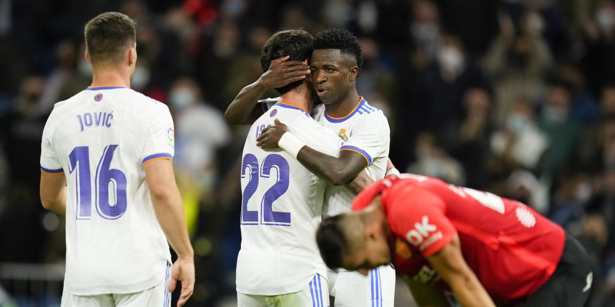 El Mallorca reclama falta previa en el 6-1 de Isco