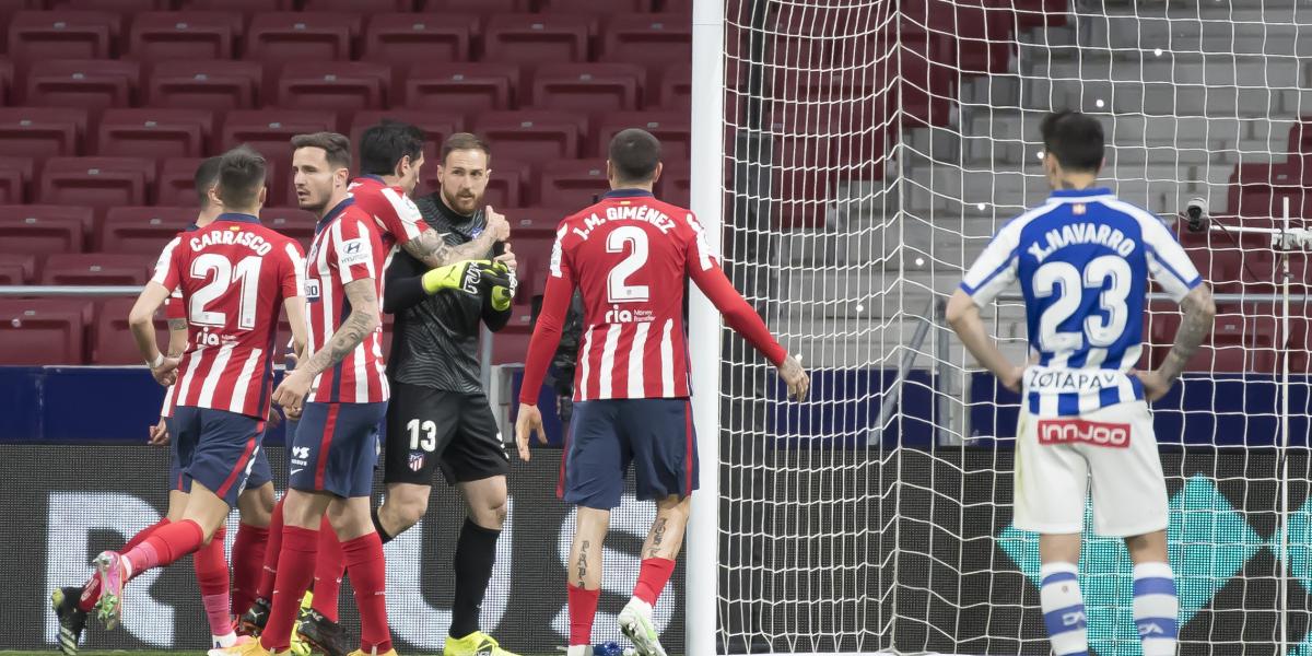 El Atleti aprendió a vivir en el alambre ante el Alavés