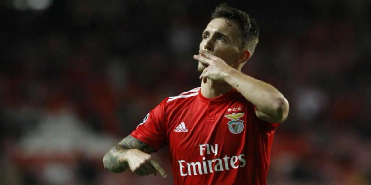 El Benfica pone a Grimaldo en el mercado