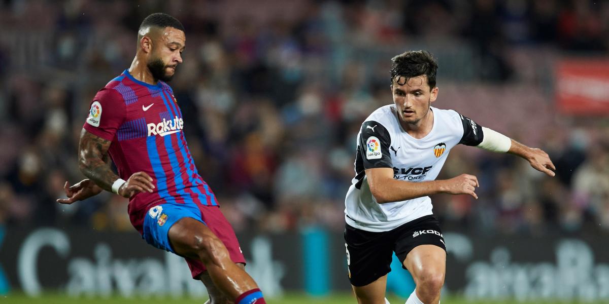 Guillamón: El árbitro explica una cosa que viendo el vídeo puede que no sea así