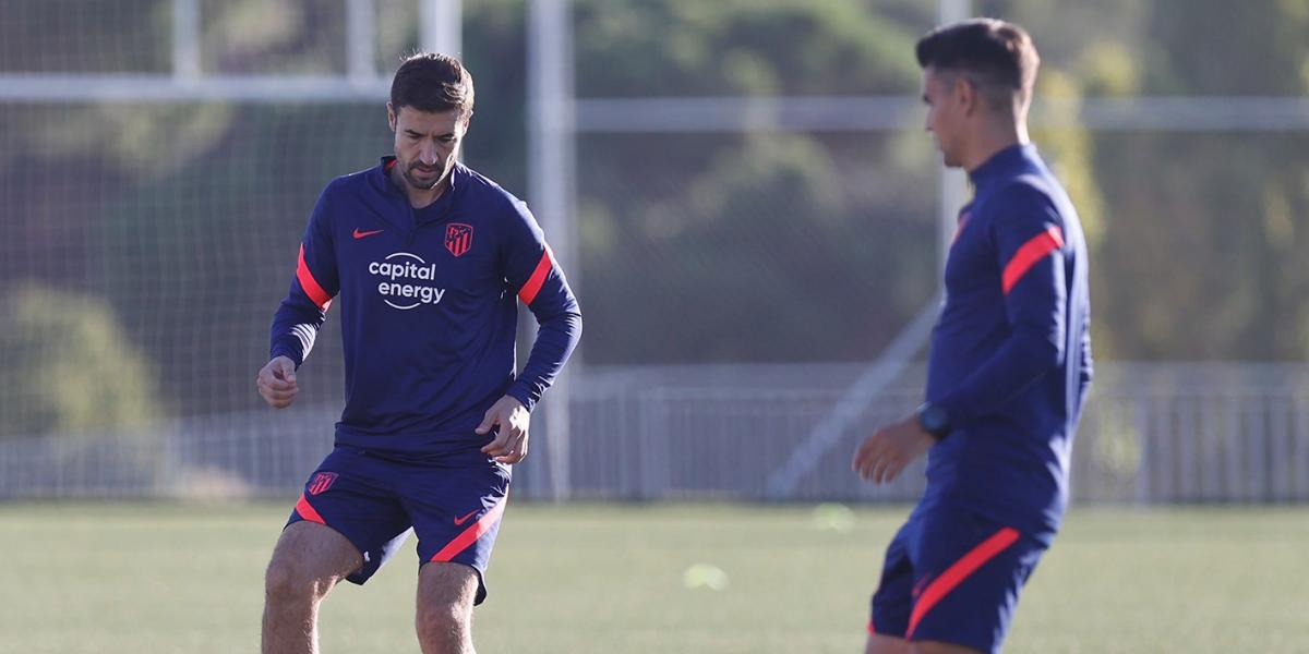 Gabi visitó el entrenamiento del Atlético