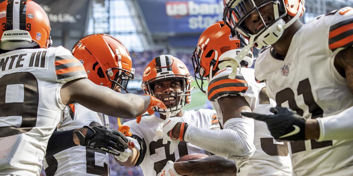 17-14. Los reservas Keenum y Johnson dan la victoria a los Browns