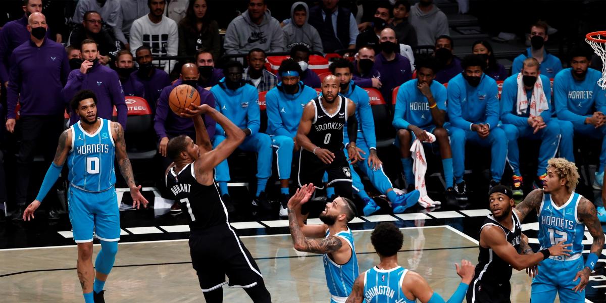 Los Hornets fastidian a unos Nets perseguidos por el fantasma de Kyrie