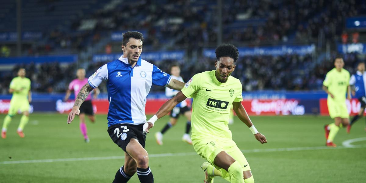 Ximo Navarro sufre rotura parcial del ligamento cruzado de rodilla izquierda