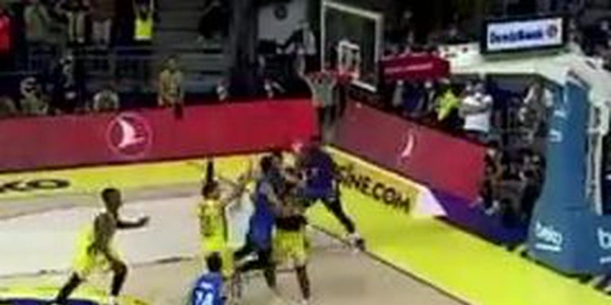 El canastón de Mirotic en el último segundo ante Fenerbahce