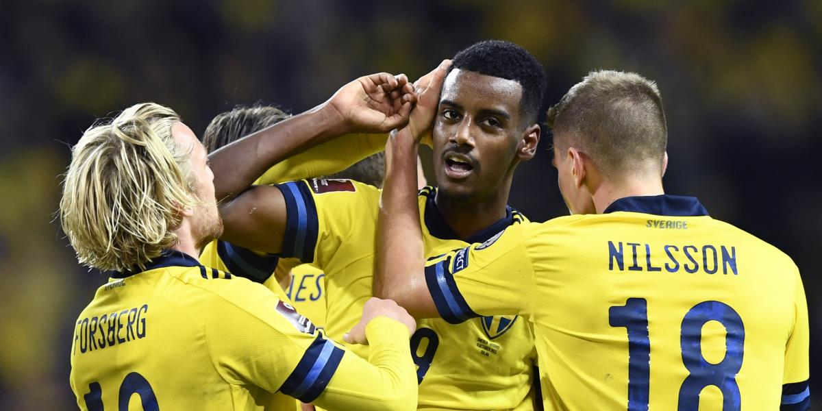 Isak, convocado para dos finales con Suecia
