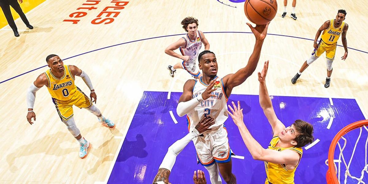 Gilgeous-Alexander se carga a los Lakers en el Staples