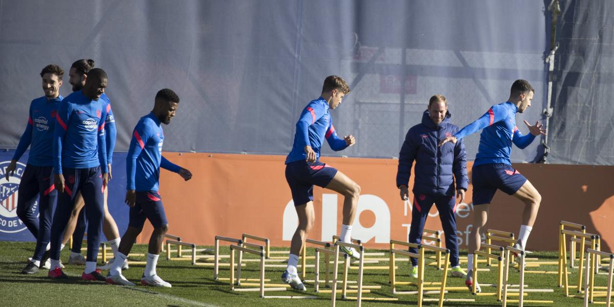 El regreso de Lemar y Llorente plantea un dilema a Simeone