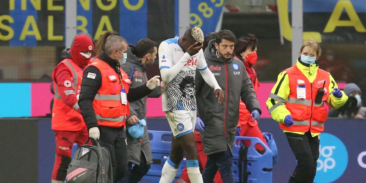 El Nápoles pierde a Oshimen por varias fracturas en la cara