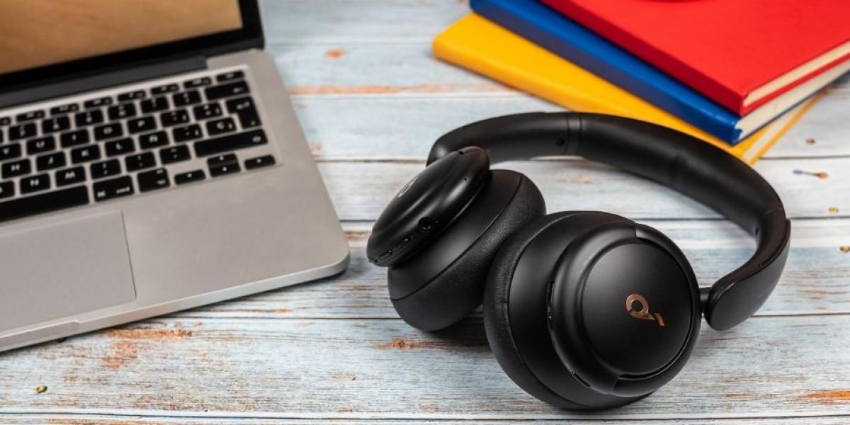 Aíslate del ruido con estos auriculares Soundcore al 30% por el Black Friday 2021