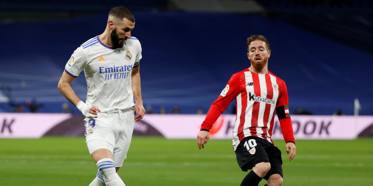 Benzema adelanta al Madrid al filo del descanso