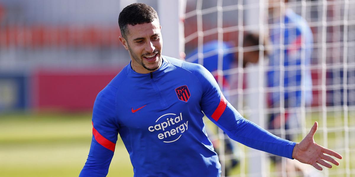 Hermoso se retiró antes del entrenamiento del Atleti