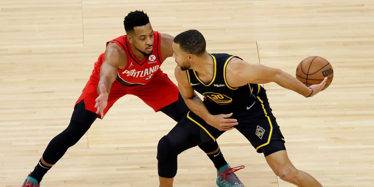 CJ McCollum, baja indefinida por un neumotórax