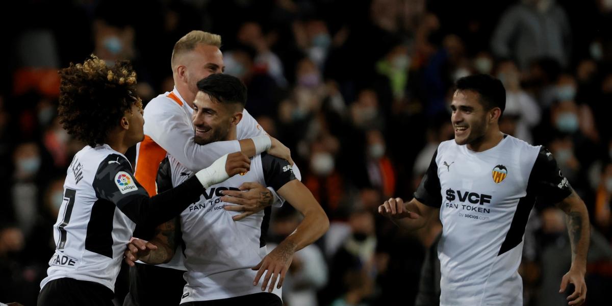 Así ha sido el Valencia 1 - 2 Elche: resultado, resumen y goles | LaLiga Santander