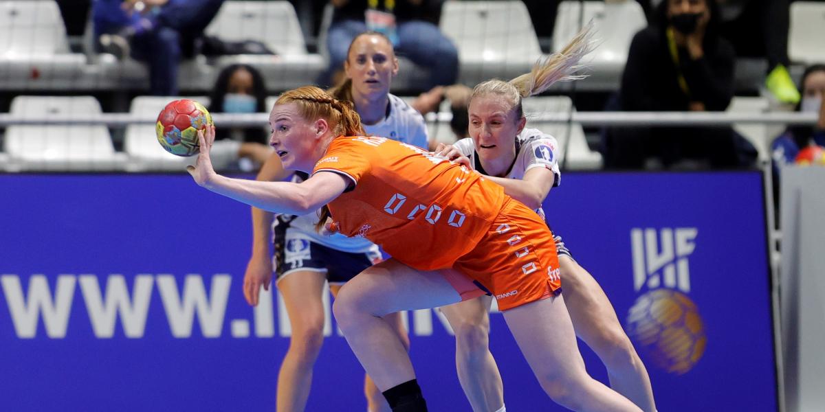 34-37: Las vigentes campeonas, fuera de los cuartos