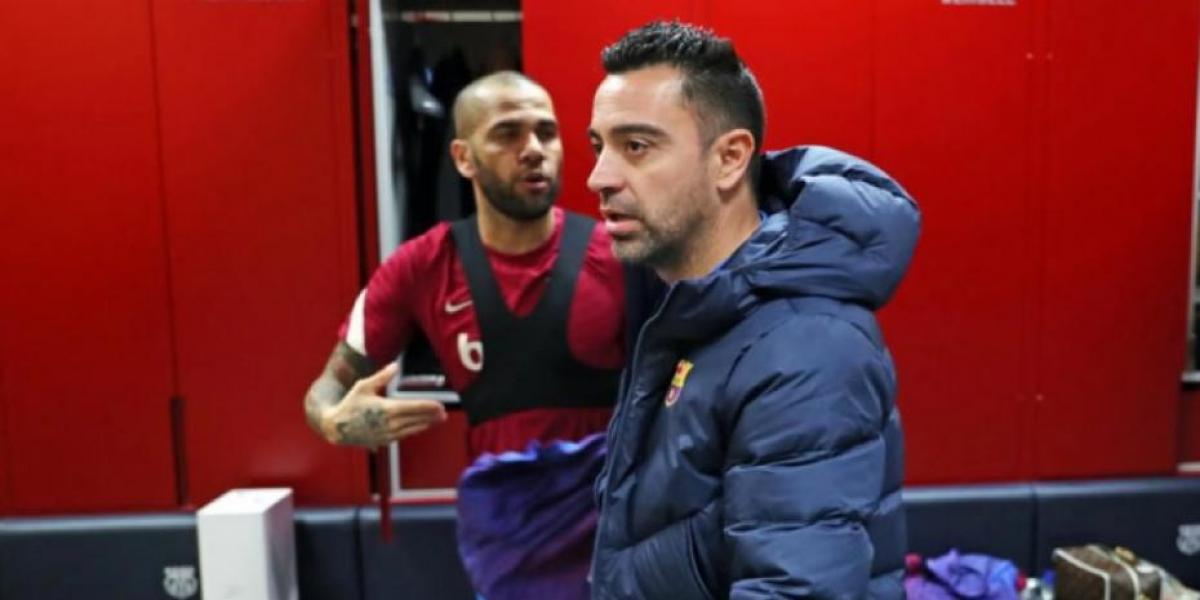 Xavi: Todo el mundo ha visto que Alves nos ayudará mucho, es un jugador sensacional