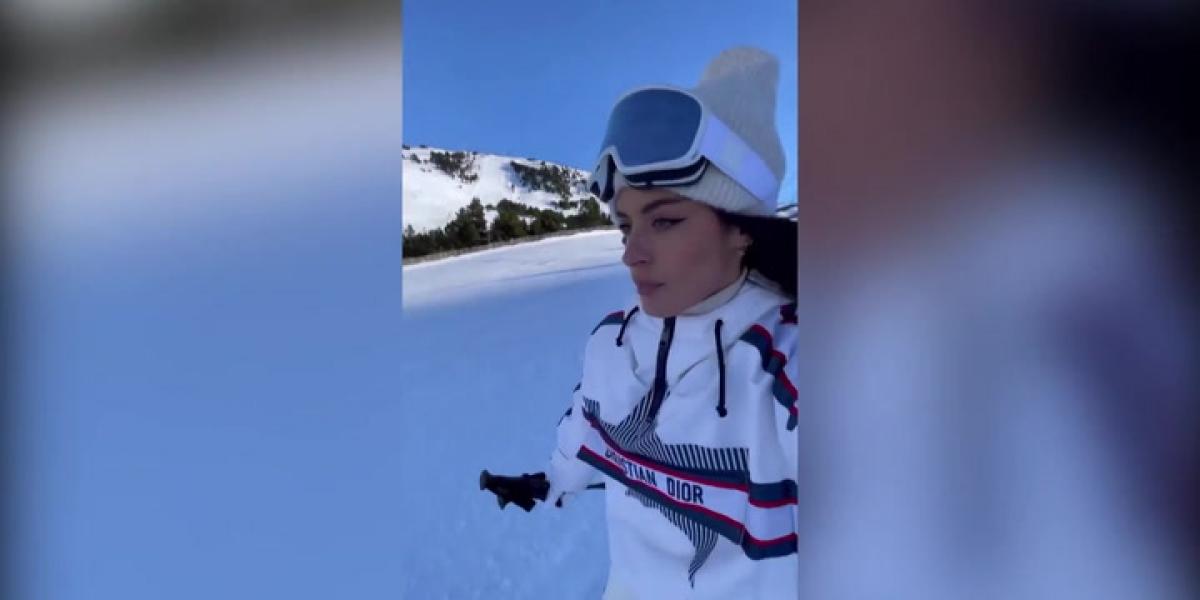 Dulceida disfruta de los Pirineos rodeada de amigos