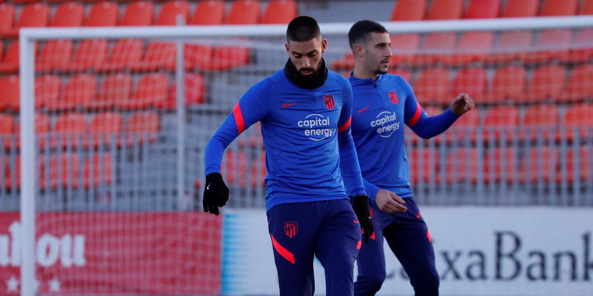 El Atlético se entrenó hasta con seis bajas